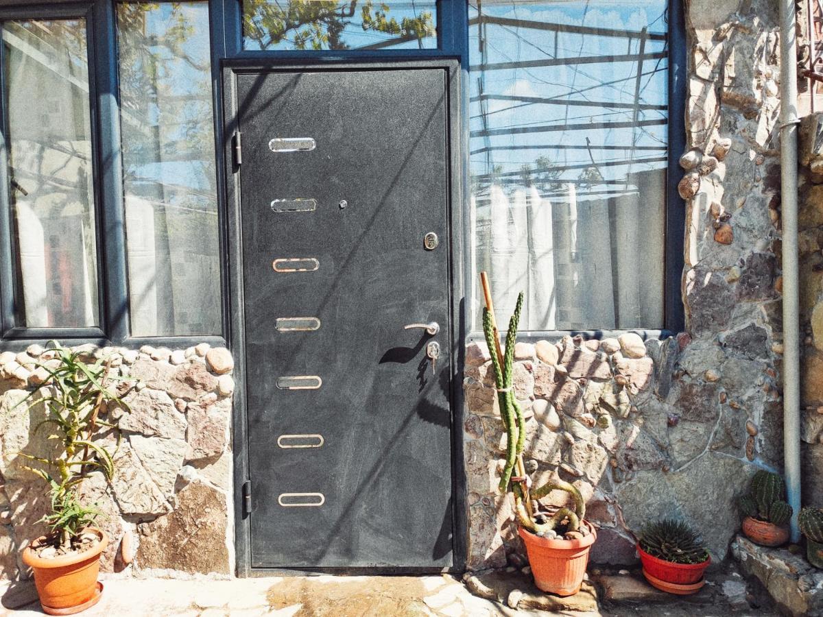 Guesthouse Ttt-1 Tbilisi Exterior foto